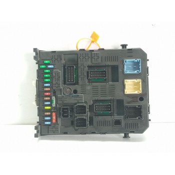 CAJA RELES / FUSIBLES 6580SS 
