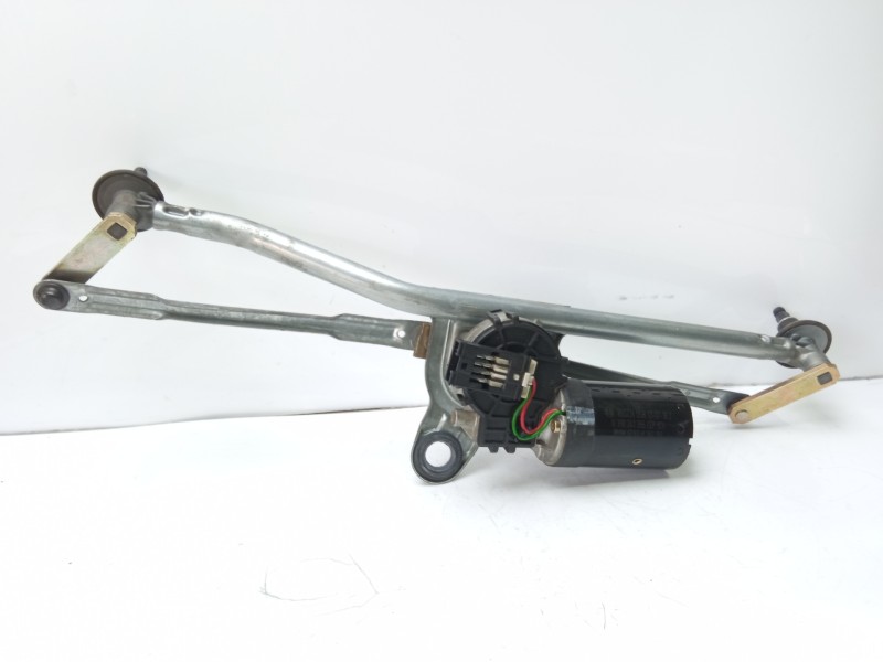 Recambio de motor limpia delantero para bmw serie 3 berlina (e46) 318i referencia OEM IAM 0390241355 67638362155 