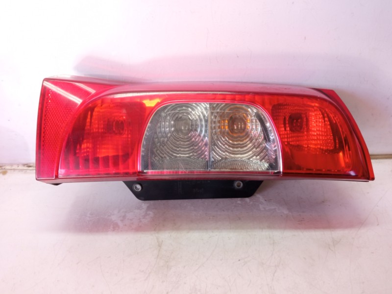 Recambio de piloto trasero izquierdo para citroën nemo sx referencia OEM IAM 13203F 01358250080 