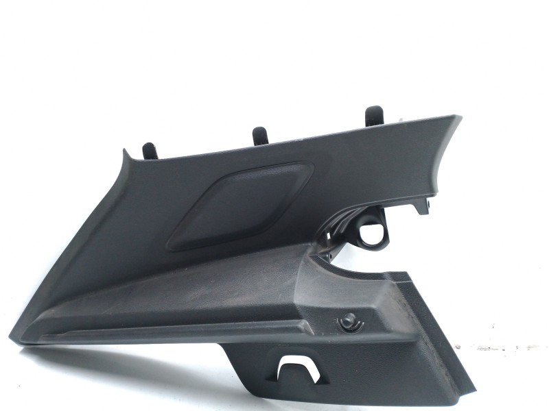 Recambio de molduras traseras para volvo xc 40 business plus awd referencia OEM IAM 32244154  
