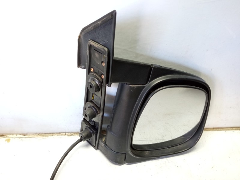 Recambio de retrovisor derecho para hyundai h 1 h 1 furg.caja cerr.c. puerta referencia OEM IAM   