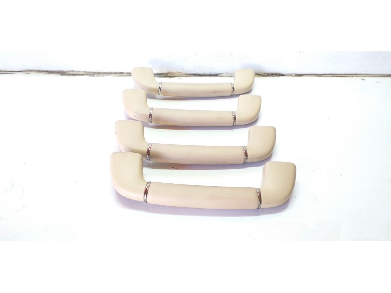 Recambio de moldura para lexus ls (usf4/uvf4) 460 referencia OEM IAM 7461050050A0 7461050050A0 