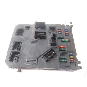 CAJA RELES / FUSIBLES 1650882680 9645747480