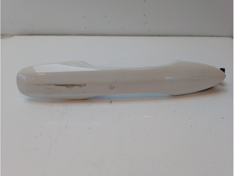 Recambio de maneta exterior delantera derecha para toyota yaris referencia OEM IAM 69210K0060A0  