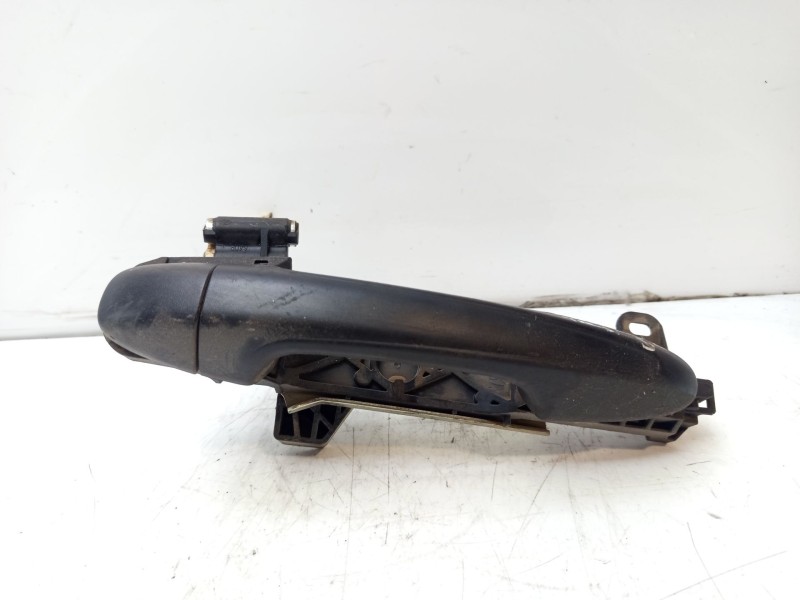 Recambio de maneta exterior trasera derecha para toyota hilux (kun) 2.5 turbodiesel referencia OEM IAM 692030K100  