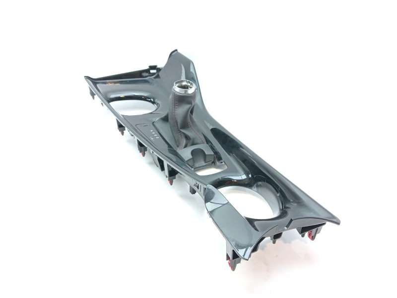 Recambio de moldura para toyota c-hr referencia OEM IAM 76K510 58808F4030 