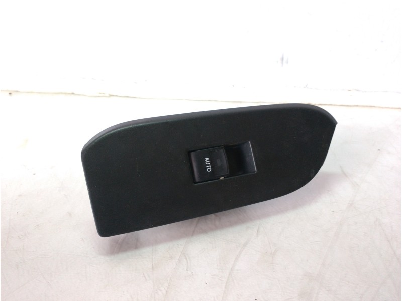 Recambio de mando elevalunas trasero derecho para toyota land cruiser (j15) limited referencia OEM IAM 7427160230  
