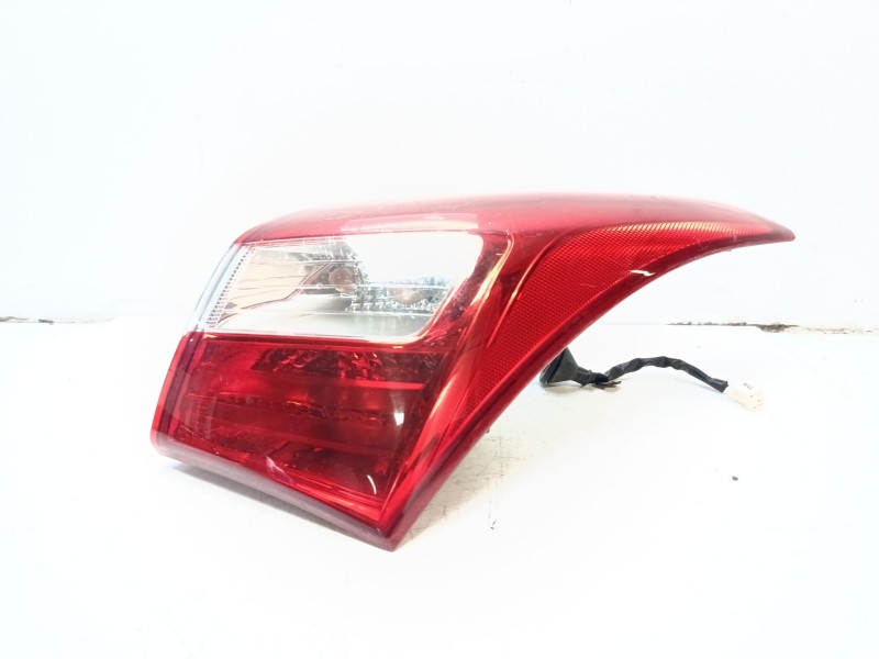 Recambio de piloto trasero derecho para hyundai i30 (gd) 1.4 crdi referencia OEM IAM 92402A5020  