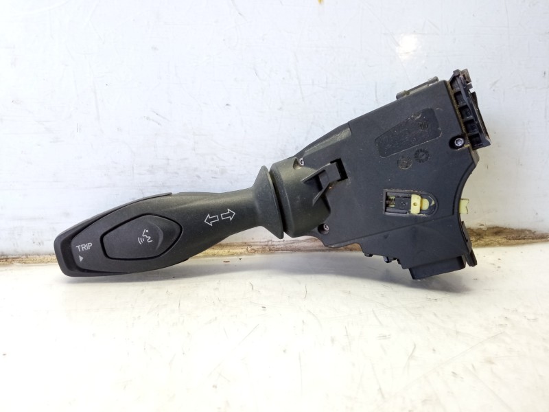 Recambio de mando intermitentes para ford fiesta (cb1) 1.25 16v cat referencia OEM IAM 8A6T13335CC  