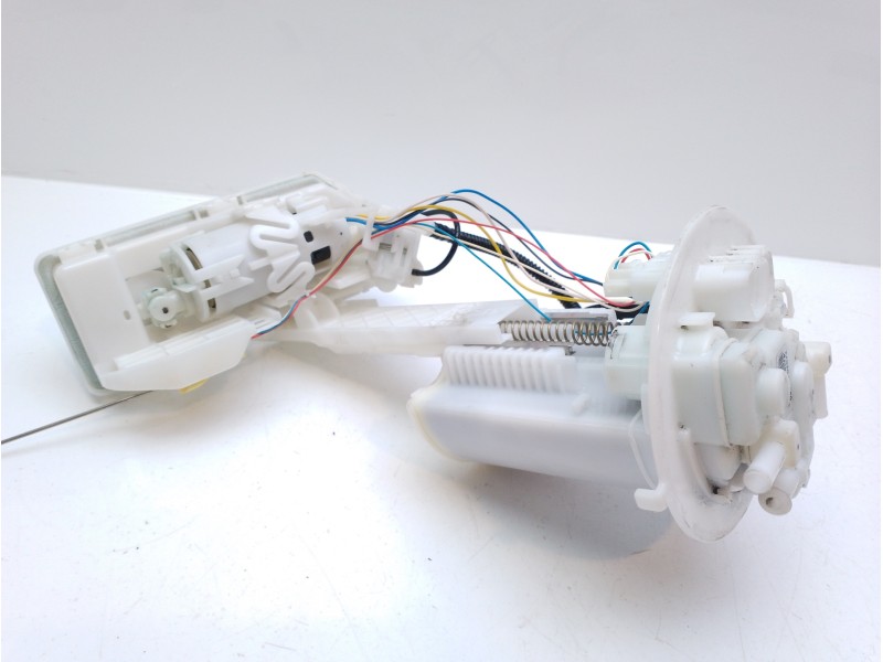 Recambio de aforador para toyota yaris referencia OEM IAM 77020K0080  