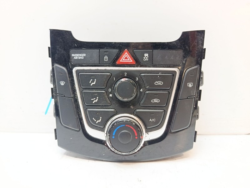 Recambio de mando calefaccion / aire acondicionado para hyundai i30 (gd) 1.4 crdi referencia OEM IAM 97250A6040GU  