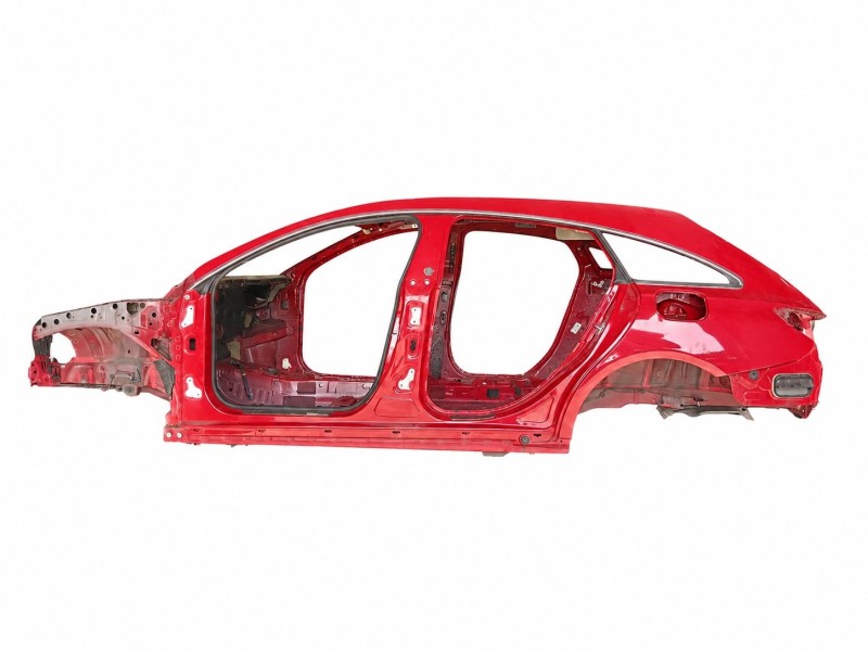 Recambio de carroceria para mercedes-benz cla shooting brake (x117) cla 200 cdi / d (117.908) referencia OEM IAM A1176000400  
