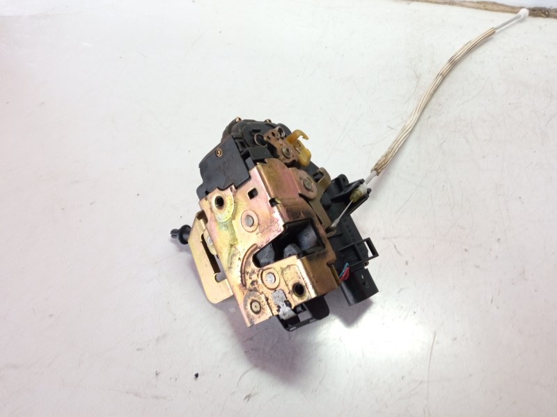 Recambio de cerradura puerta delantera izquierda para audi a3 (8l) referencia OEM IAM   