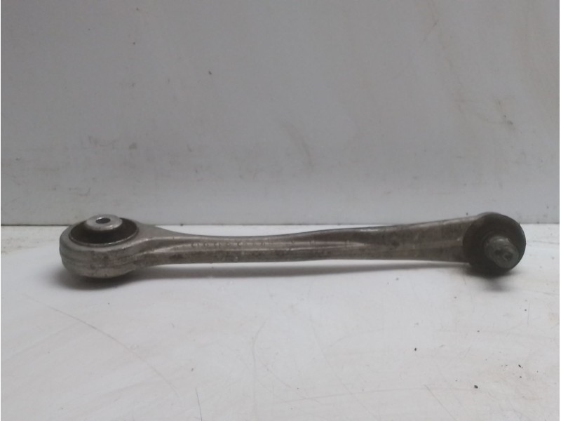 Recambio de brazo suspension superior delantero derecho para audi a4 ber. (b8) básico referencia OEM IAM 8K0407505A  