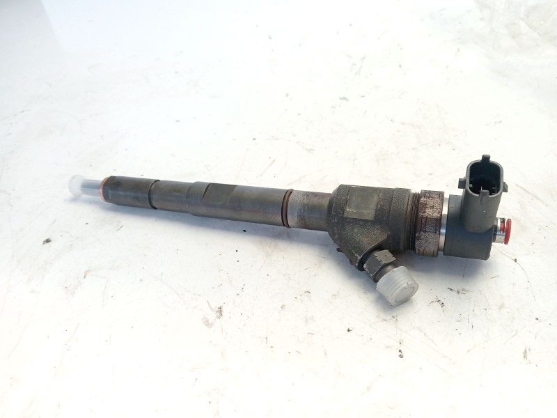 Recambio de inyector para kia sorento 2.5 crdi cat referencia OEM IAM 338004A500  