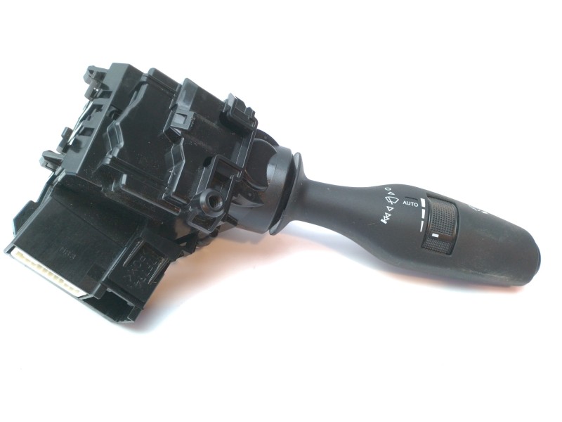 Recambio de mando limpia para lexus is 300h referencia OEM IAM 8465230650  