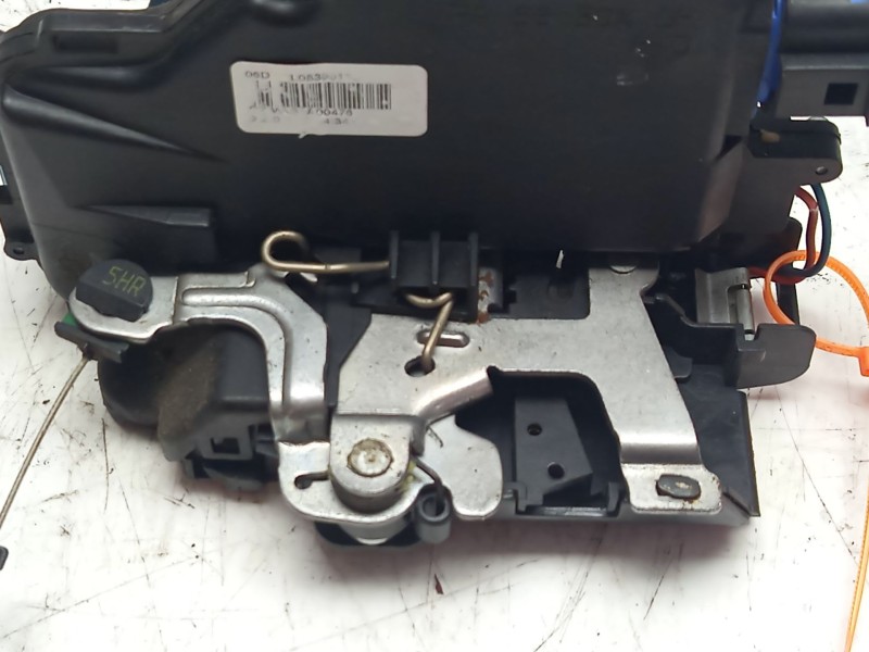 Recambio de cerradura puerta delantera derecha para skoda octavia ii (1z3) 1.9 tdi referencia OEM IAM 3D1837016AC  