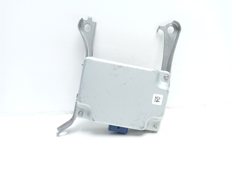 Recambio de modulo electronico para toyota land cruiser (j12) 3.0 turbodiesel referencia OEM IAM 1989608 22312763920 