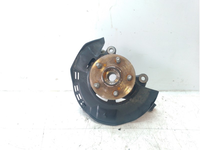 Recambio de mangueta delantera izquierda para toyota yaris 1.5 16v cat referencia OEM IAM 4321202410  