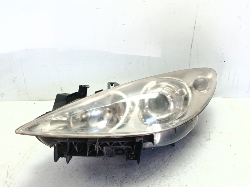 Recambio de faro izquierdo para peugeot 307 (3a/c) 1.6 hdi 110 referencia OEM IAM 620886  