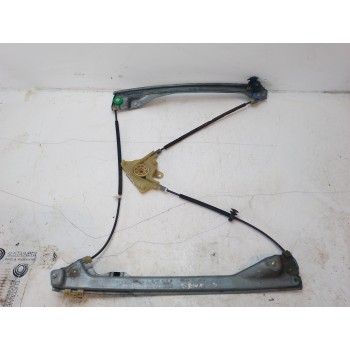 ELEVALUNAS DELANTERO DERECHO 807000002R 