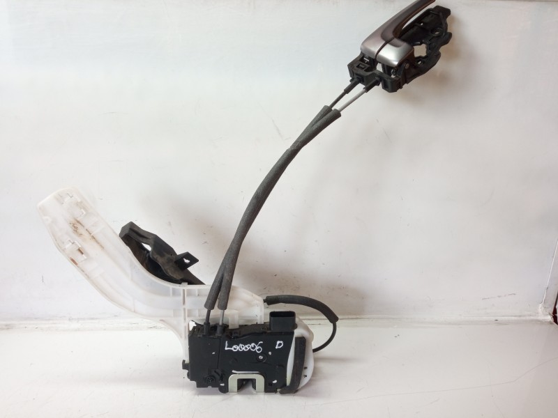 Recambio de cerradura puerta trasera derecha para hyundai ix35 comfort 2wd referencia OEM IAM 814202Y000 814202Y010 