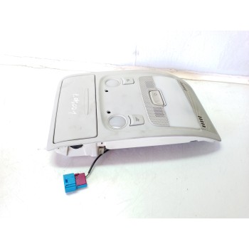LUZ INTERIOR 8T0947140 8T0947135A 