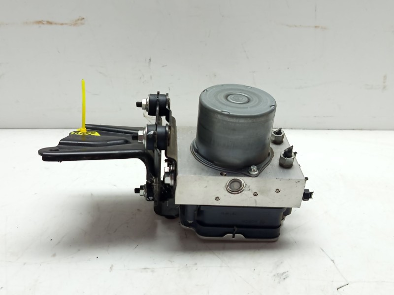 Recambio de abs para toyota yaris referencia OEM IAM 440500DG3 22030130587 