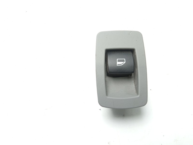 Recambio de mando elevalunas delantero derecho para bmw serie 3 berlina (e90) 318i referencia OEM IAM 15939902  