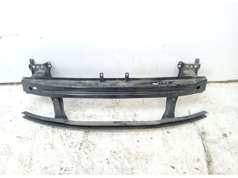 Recambio de refuerzo paragolpes delantero para volkswagen passat variant (3c5) referencia OEM IAM 3C0807109B  