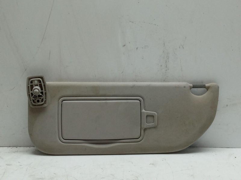 Recambio de parasol izquierdo para toyota aygo 1.0 cat referencia OEM IAM 74320K0090C0  
