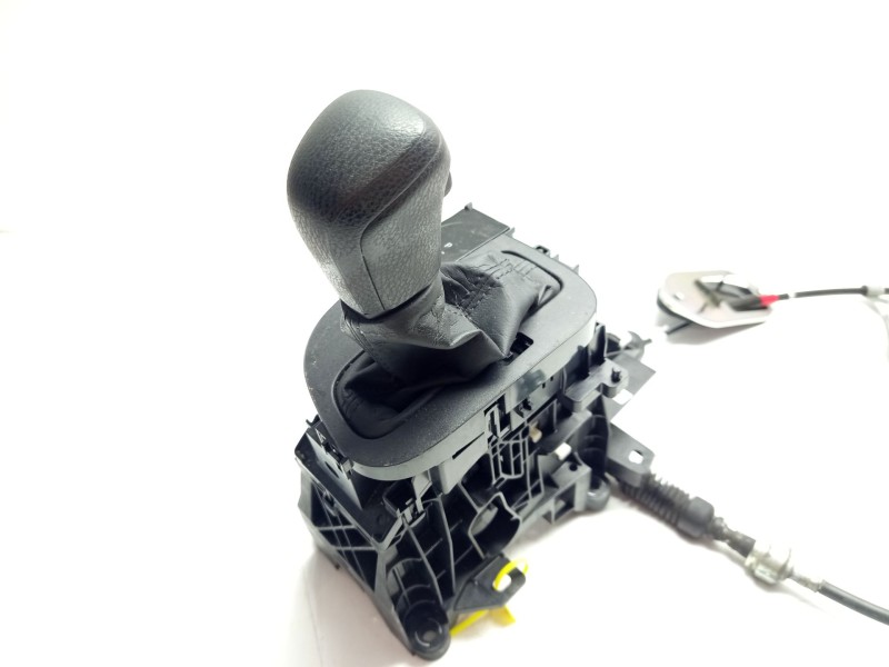 Recambio de palanca cambio para toyota yaris referencia OEM IAM 33560F4050 33820K0040 