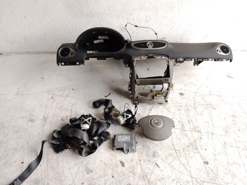Recambio de kit airbag para renault clio iii exception referencia OEM IAM   