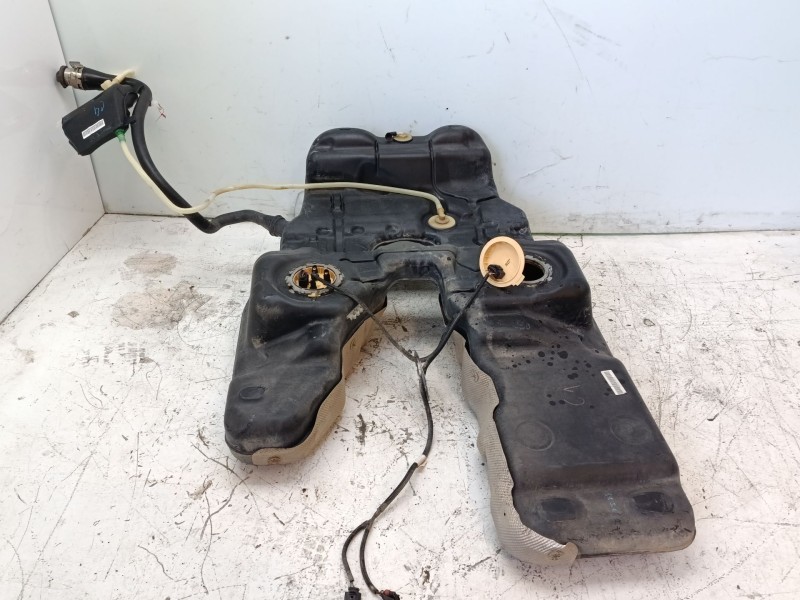 Recambio de deposito combustible para audi q7 (4l) 3.0 v6 24v tdi referencia OEM IAM 4L0201075D  