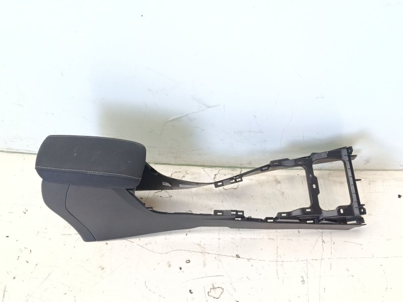 Recambio de consola central para toyota corolla (e21) referencia OEM IAM 5883102090C1  