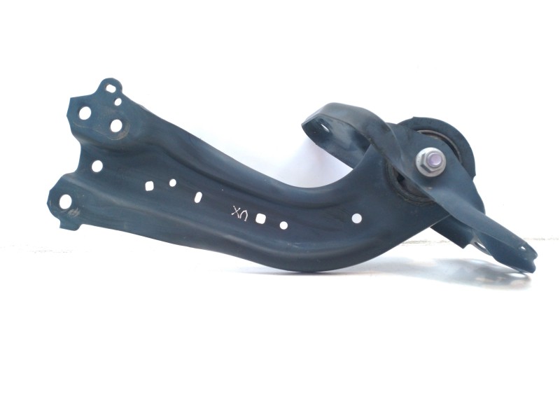 Recambio de brazo suspension superior delantero derecho para lexus ux (za10) 250h referencia OEM IAM 4877076010  