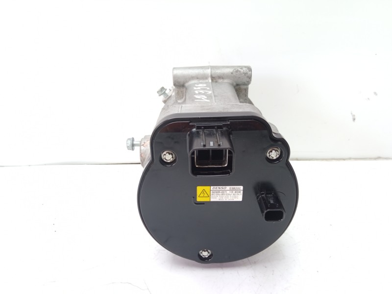 Recambio de compresor aire acondicionado para toyota c-hr hybrid advance referencia OEM IAM 8837047092  