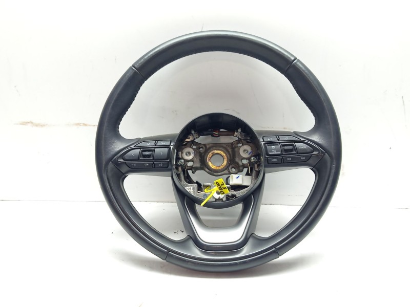 Recambio de volante para toyota yaris referencia OEM IAM 45100K0140C1 643602800F 