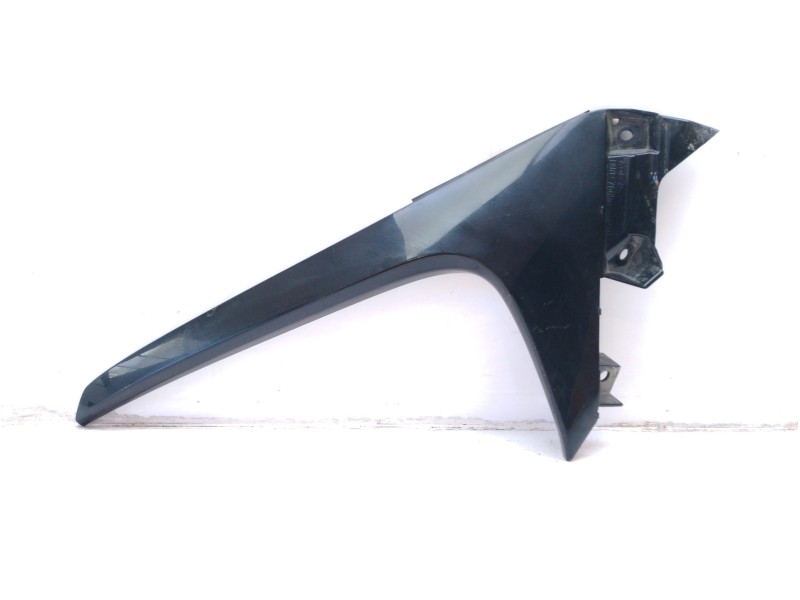 Recambio de moldura para lexus nx 300h 2wd referencia OEM IAM 7608878010  