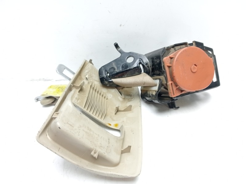 Recambio de cinturon seguridad trasero central para toyota land cruiser (j12) 3.0 turbodiesel referencia OEM IAM 7351060011A0 DF