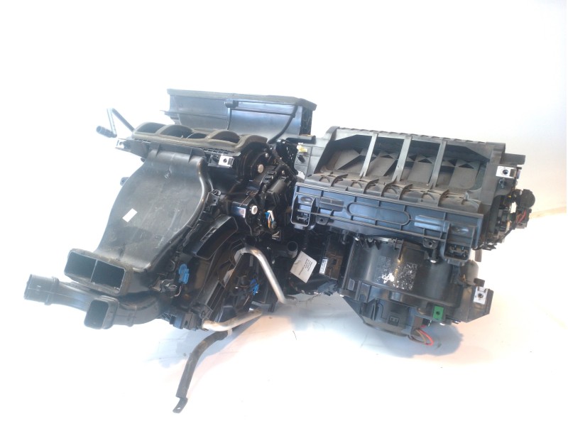 Recambio de calefaccion entera normal para volvo xc 40 business plus awd referencia OEM IAM 31497866  