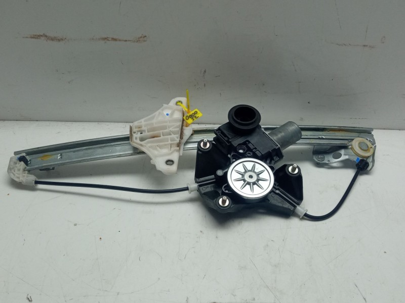 Recambio de elevalunas delantero derecho para toyota yaris referencia OEM IAM 85710K0020 0620206061 