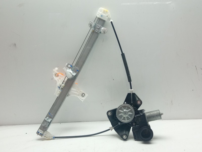 Recambio de elevalunas trasero izquierdo para toyota yaris referencia OEM IAM 69840K0010 85720K0010 