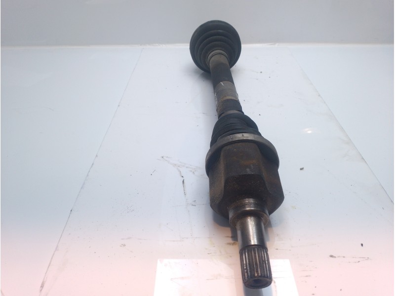 Recambio de transmision delantera izquierda para peugeot 207 premium referencia OEM IAM 3272LE  