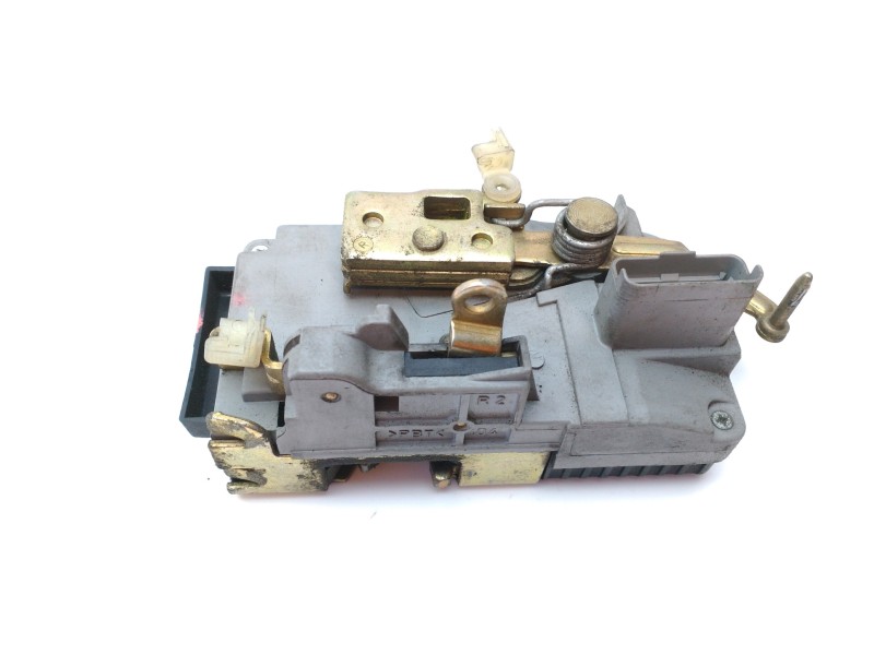 Recambio de cerradura puerta delantera derecha para citroën c8 2.0 16v cat (rfn / ew10j4) referencia OEM IAM 9136L8  