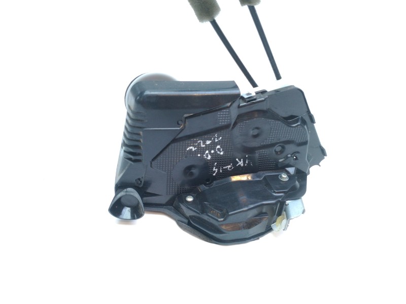 Recambio de cerradura puerta delantera derecha para toyota yaris 1.5 16v cat referencia OEM IAM 69030K0040  