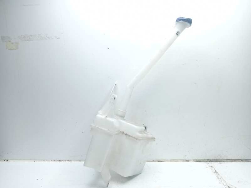 Recambio de deposito limpia para toyota c-hr referencia OEM IAM 85315F4040 85310F4040 