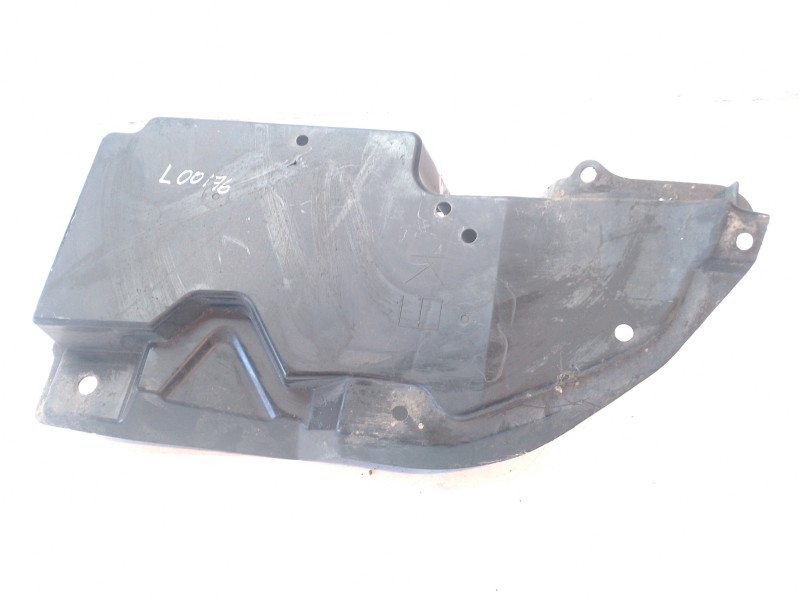 Recambio de moldura para toyota c-hr referencia OEM IAM 58399F4070  