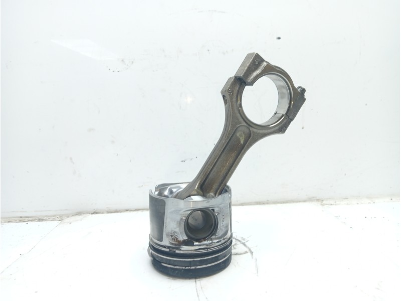 Recambio de piston para bmw serie 2 gran tourer (f46) 2.0 16v referencia OEM IAM 11257810825 N47D20C 