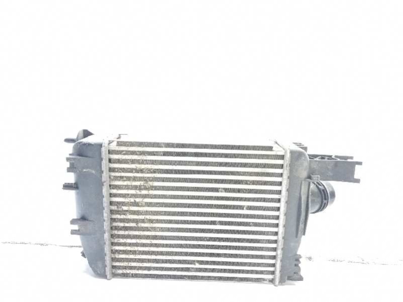Recambio de intercooler para dacia duster ambiance 4x2 referencia OEM IAM 144966051R  